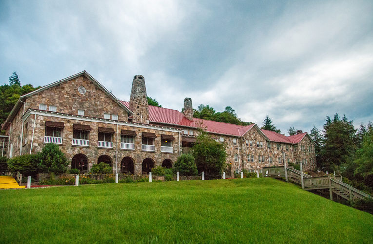 Stay at the ‘Dirty Dancing’ hotel 35 years after the film debuted