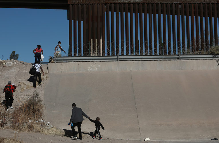 El Paso, Texas planning emergency declaration to deal with border crisis: report