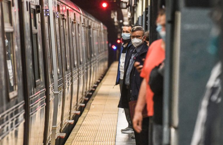 Woman harassed on NYC subway as bystanders do nothing