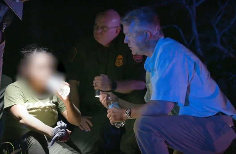 Sen. Roger Marshall aids migrant suffering from heat exhaustion during dramatic border trip