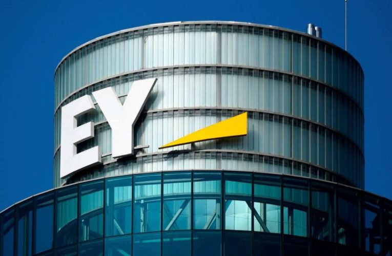 EY: a management consultant’s PowerPoint guide to splitting up