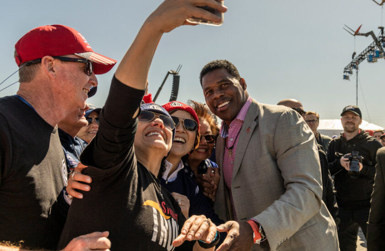 Herschel Walker, backed by Trump, sails to the G.O.P. nomination in Georgia’s Senate race.