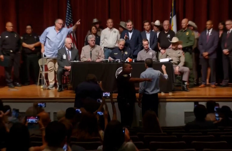 Beto O’Rourke interrupts a news conference by his opponent, Gov. Greg Abbott, accusing him of ‘doing nothing.’