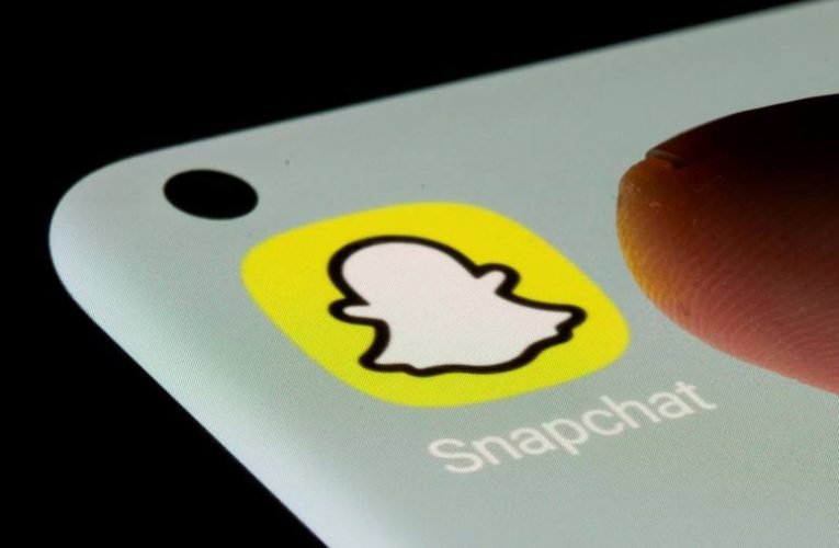 Snap spooks investors with macroeconomic warning