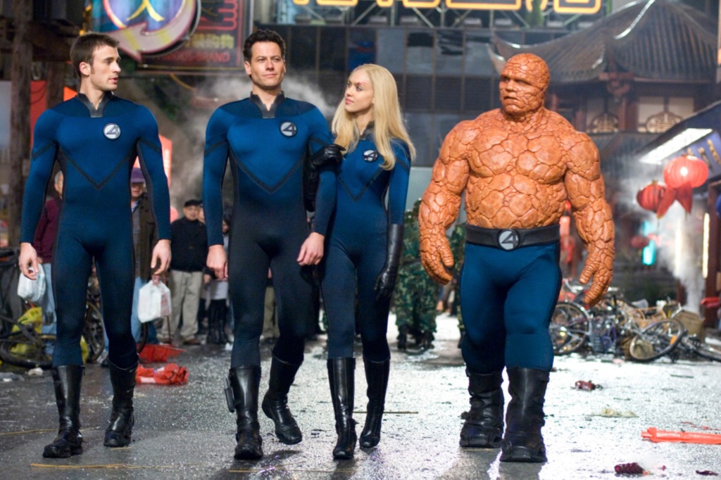 Jessica Alba, Michael Chiklis, Chris Evans, and Ioan Gruffudd in Fantastic 4: Rise of the Silver Surfer