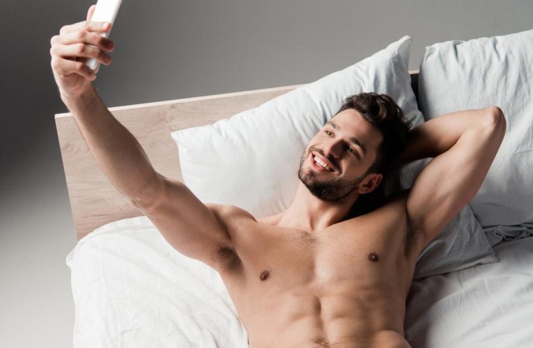 Shirtless men on dating apps are unappealing, slutty: study