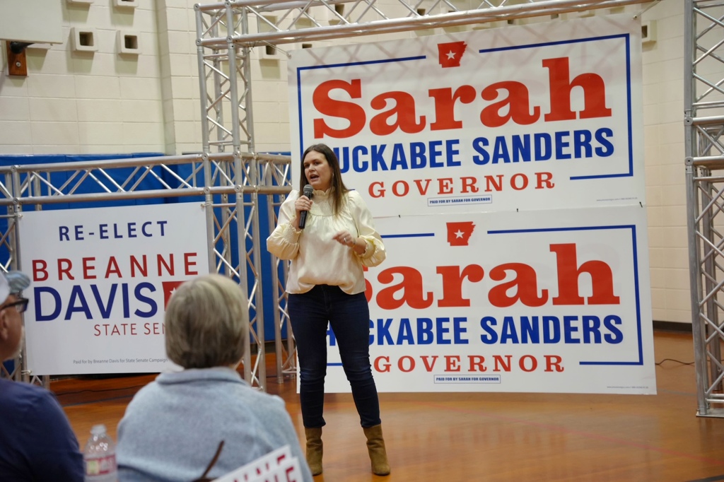 Sanders — the daughter of former Arkansas Gov. Mike Huckabee — defeated radio host Doc Washburn in the primary.