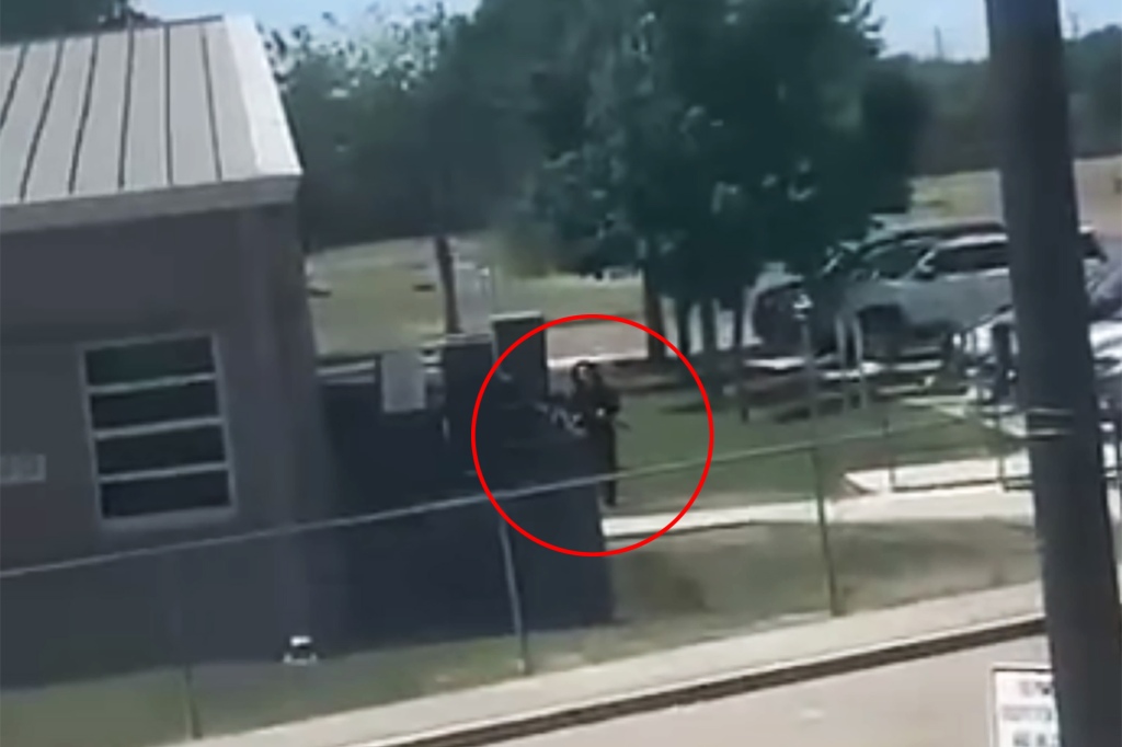 Ramos holding a gun before the shooting in Robb Elementary School.