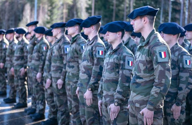 Which European countries are rethinking military service amid Ukraine war?