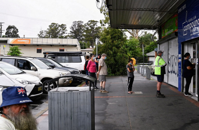 Australia sees surge in COVID deaths with Omicron outbreak