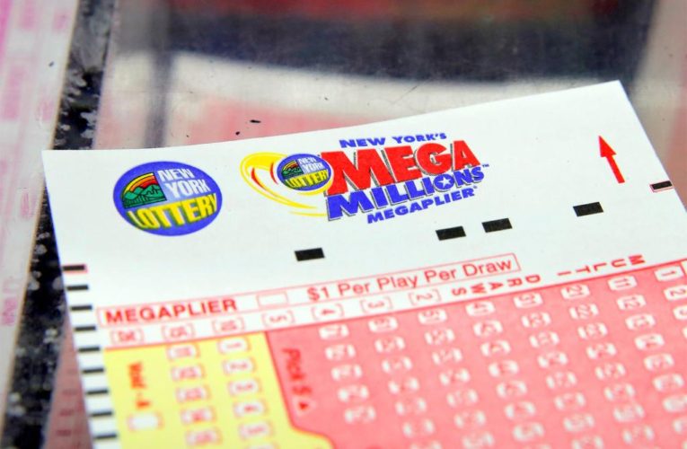 Mega Millions jackpot soars to $790 million