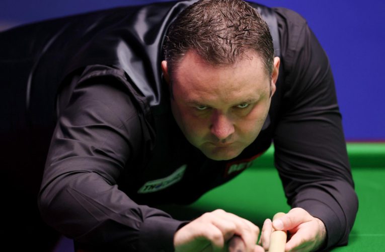 Stephen Maguire finds form to lead Championship League snooker group as Ronnie O’Sullivan withdraws
