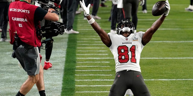 Buccaneers wide receiver Antonio Brown celebrates after catching a touchdown pass against the Kansas City Chiefs during Super Bowl LV, Feb. 7, 2021, in Tampa, Florida.