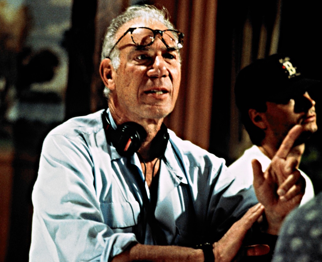 BOB RAFELSON on the set of POODLE SPRINGS.