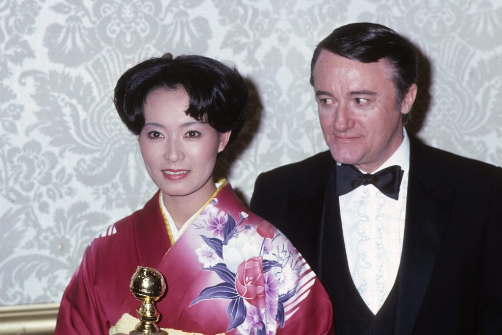 Yoko Shimada and Robert Vaughn attend the 38th Annual Golden Globe Awards on January 31, 1981.
