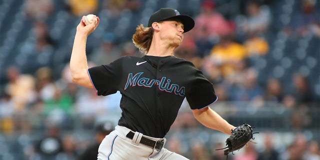 Max Meyer #23 of the Miami Marlins delivers a pitch during the first inning against the Pittsburgh Pirates on July 23, 2022 at PNC Park in Pittsburgh, PA. 