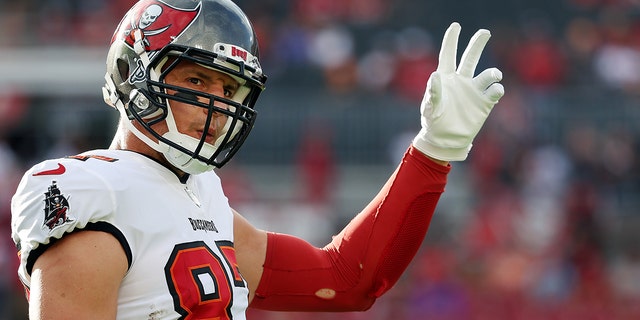 Rob Gronkowski, #87 of the Tampa Bay Buccaneers, warms up prior to a game against the Carolina Panthers at Raymond James Stadium on January 09, 2022 in Tampa, Florida.