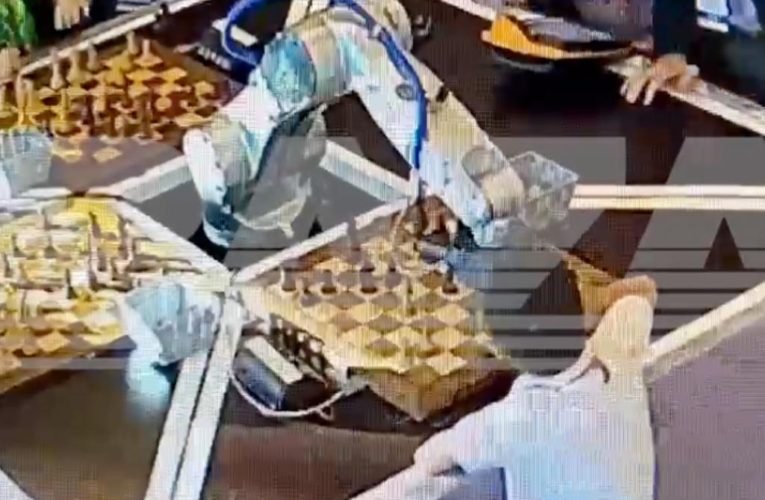 Chess-playing robot breaks 7-year-old opponent’s finger