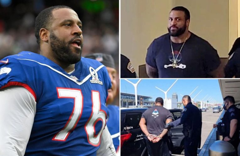 Ex-Seattle Seahawk Duane Brown arrested with gun at LAX