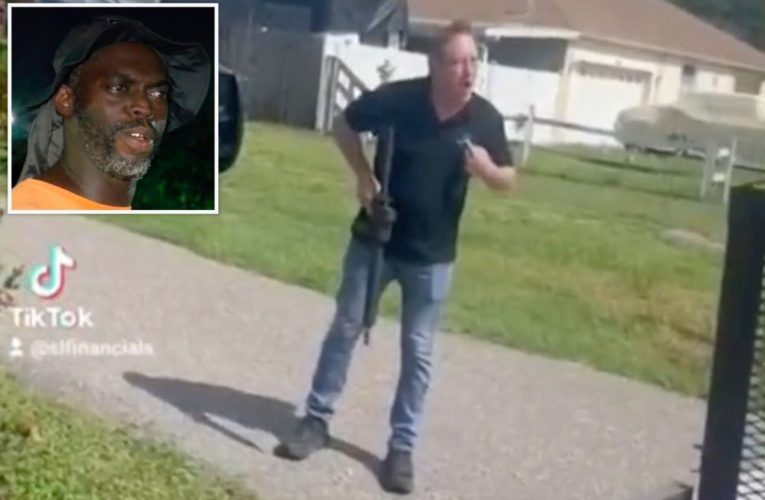 Florida homeowner accused of waving gun during parking spat