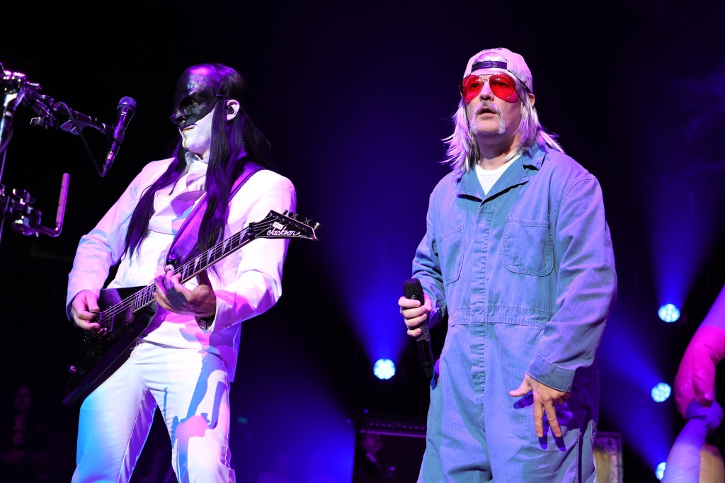 Wes Borland and Fred Durst perform at Madison Square Garden on May 13.