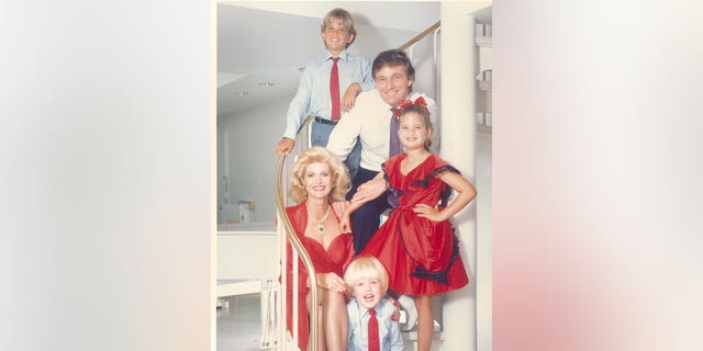 Ivana and Donald Trump take picture with children: Donald Jr. Ivanka and Eric