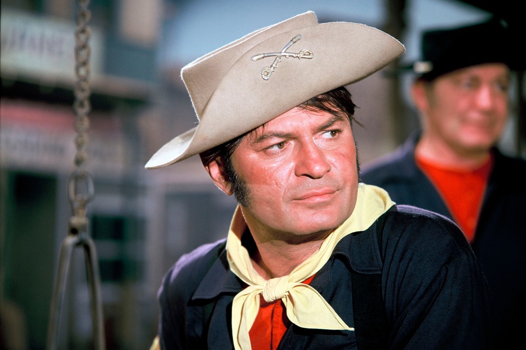 "F Troop" star Larry Storch has died at 99.