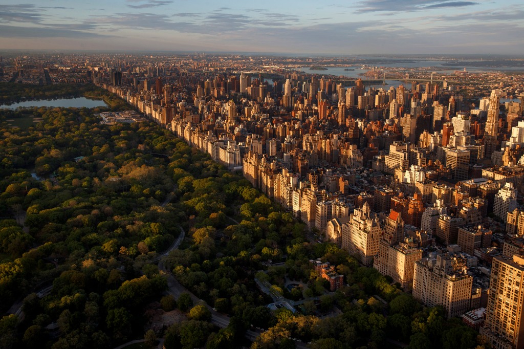 For the first time in history, Manhattan average rents broke the $5,000 barrier.