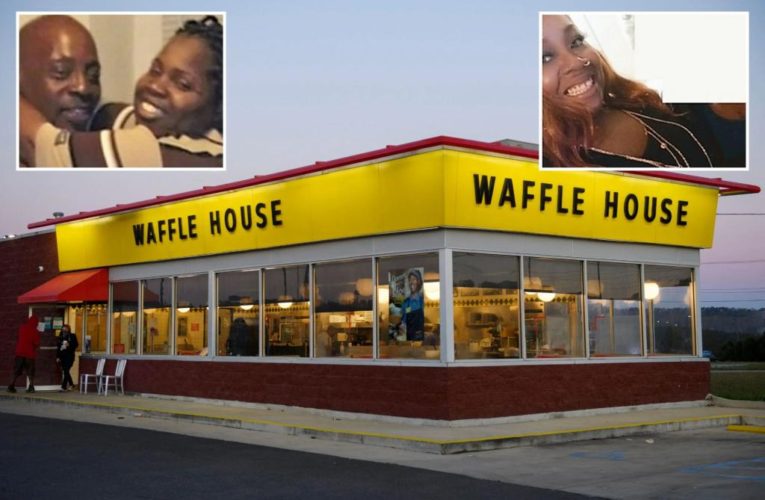 Texas family dines at North Carolina Waffle House, then robs it: police