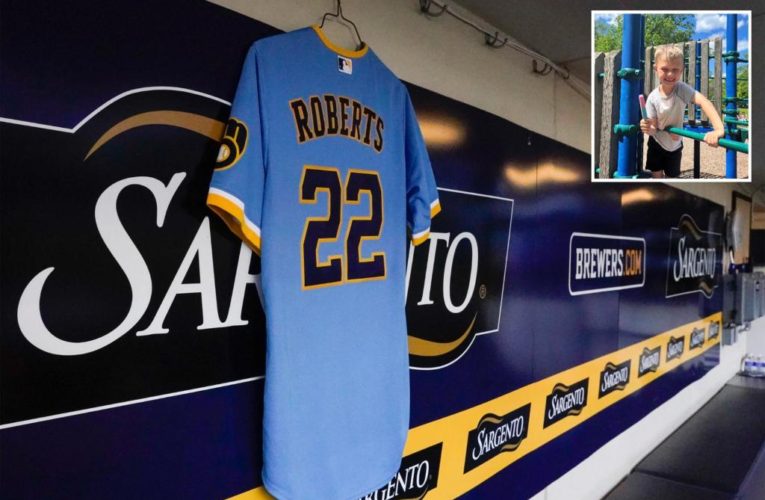 Milwaukee Brewers honor 8-year-old Cooper Roberts injured in Highland Park shooting