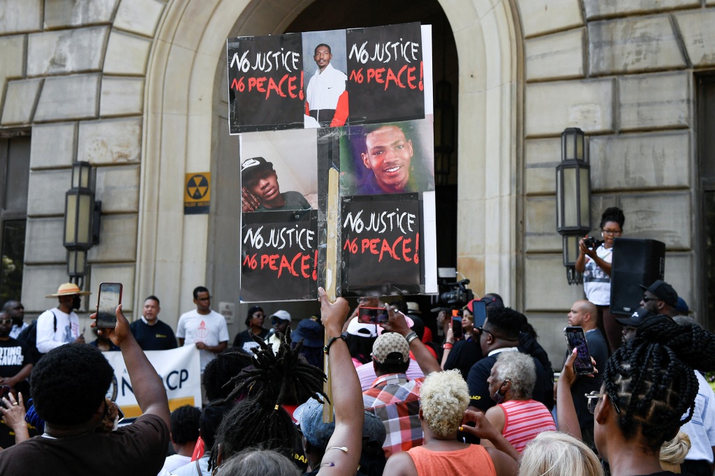 Walker's family demanded accountability, but also urged protesters to stay peaceful. 