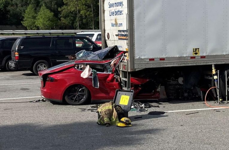 US safety watchdog probes fatal Tesla crash in Florida