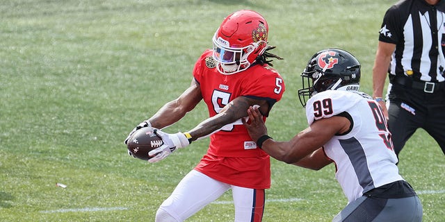 KaVontae Turpin of the New Jersey Generals runs for a touchdown against the Houston Gamblers at Protective Stadium on May 21, 2022, in Birmingham, Alabama.