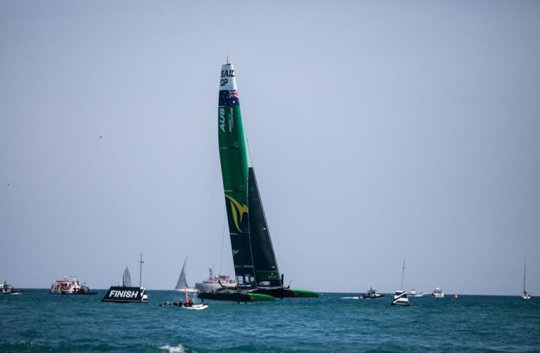 Two Chicago women badly hurt during boating mishap in ‘Playpen’ of Lake Michigan