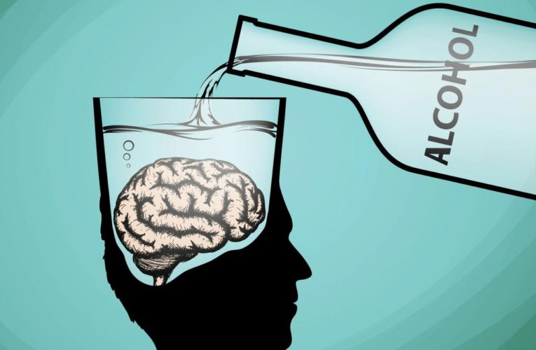 First sip of alcohol changes brain forever, leads to addiction: study