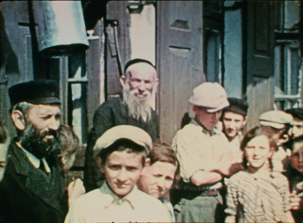 Of the 3,000 Jewish residents of Nasielsk, less than 100 survived te Holocaust. 