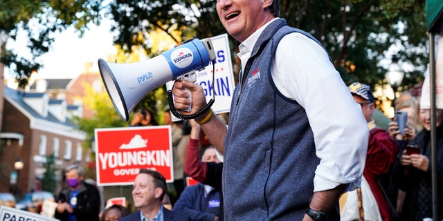 Virginia Republican gubernatorial nominee Glenn Youngkin speaks during a campaign event in Old Town Alexandria’s Farmers Market in Alexandria, Virginia, October 30, 2021. REUTERS/Joshua Roberts