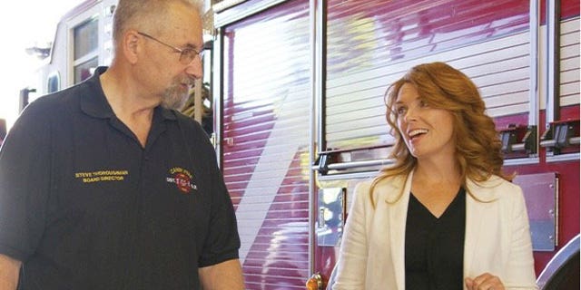 Oregon GOP gubernatorial candidate Christine Drazan speaks with a supporter during a campaign stop.