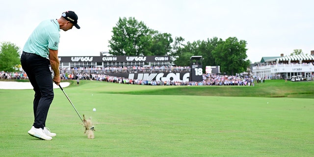 Henrik Stenson of Majesticks GC plays an approach shot on the 18th hole during day three of the LIV Golf Invitational - Bedminster at Trump National Golf Club Bedminster, July 31, 2022, in Bedminster, New Jersey.