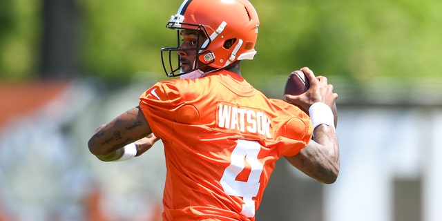 Deshaun Watson #4 of the Cleveland Browns throws a pass during Cleveland Browns training camp at CrossCountry Mortgage Campus on July 30, 2022 in Berea, Ohio.