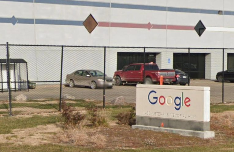 Explosion at Google facility burns three people: reports