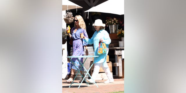 A Casual Looking Hillary Clinton spotted having lunch with friends in The Hamptons.