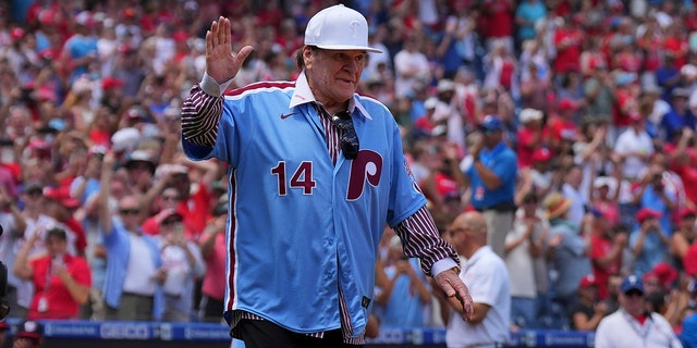 Former Philadelphia Phillies player Pete Rose acknowledges the crowd prior to the game against the Washington Nationals at Citizens Bank Park, Aug. 7, 2022, in Philadelphia.