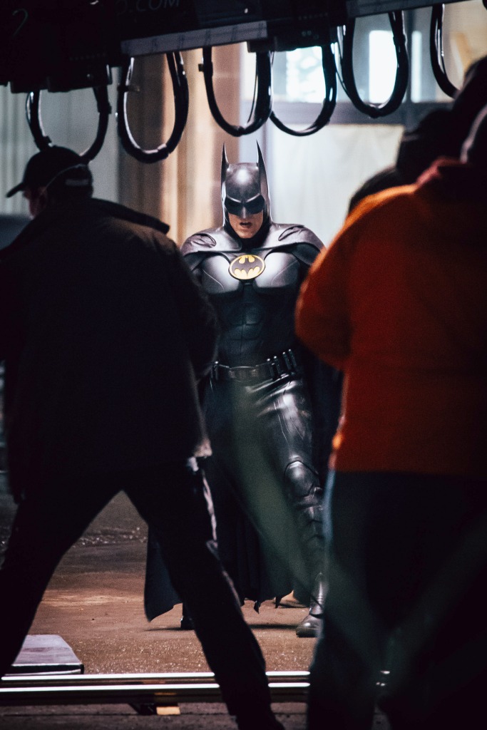 Michael Keaton's Batman body double with J.K. Simmons as Commissioner Gordon filming Batgirl in Glasgow.