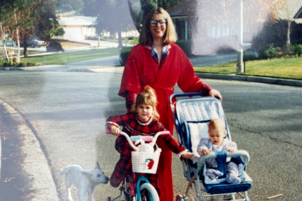 Mom Debra — a “hedonist” — with Chrysta and baby sister Kaitlyn in the early 90s.