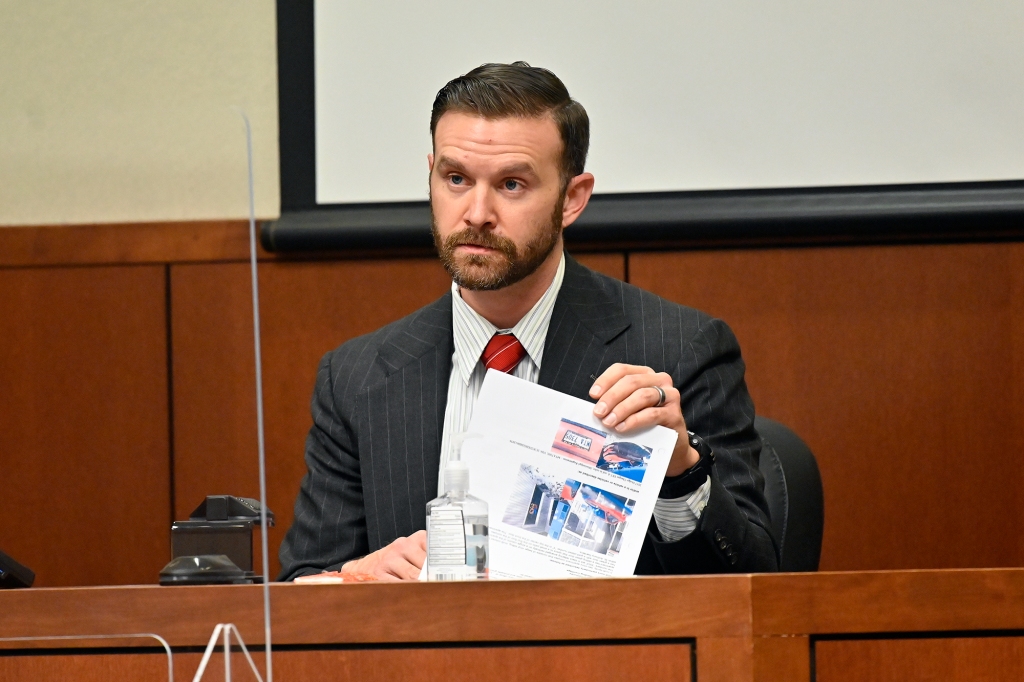 Sgt. Kale Meany discusses evidence during Hankison's trial in Feb. 2022.