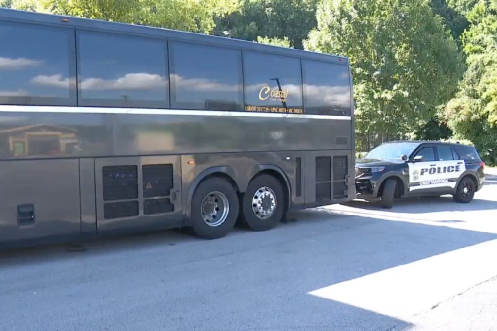 Charter buses of migrants in Chattanooga legally seeking asylum.