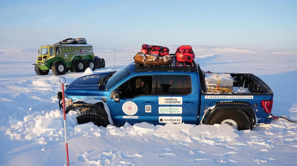 The divers will use float bags to bring the truck to the surface and then transport it with a helicopter.