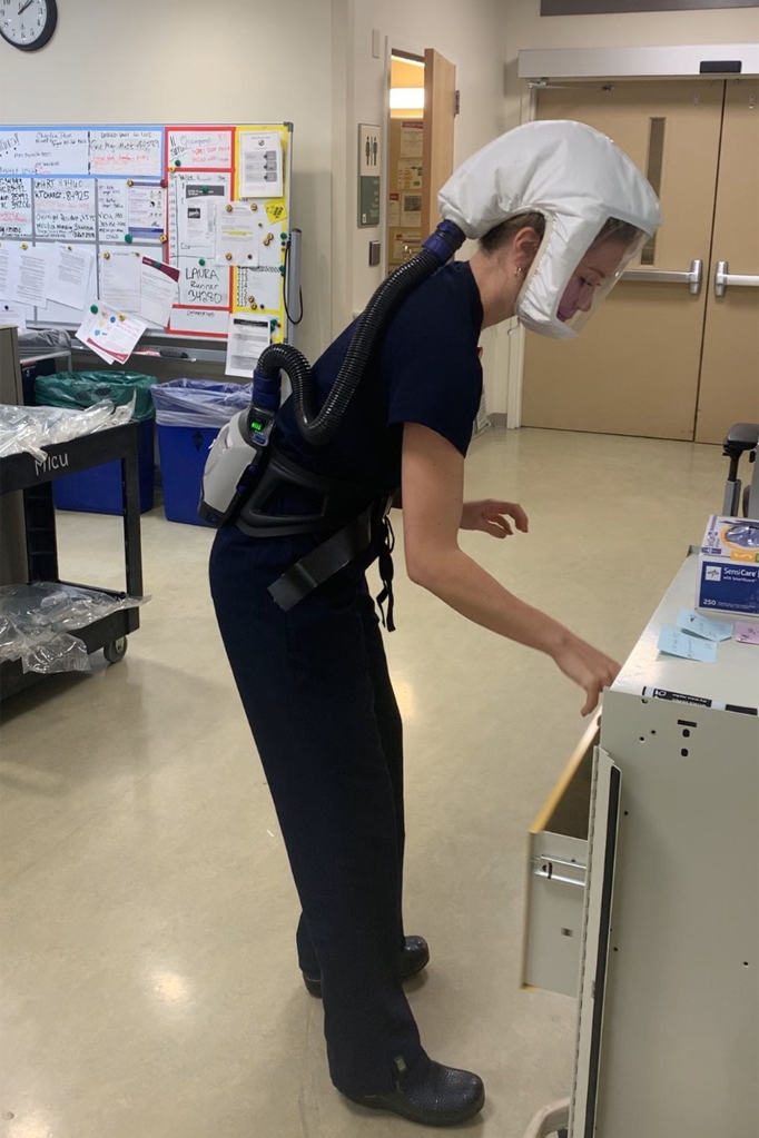 Gabby Windey is seen working at the ICU with a head cover.