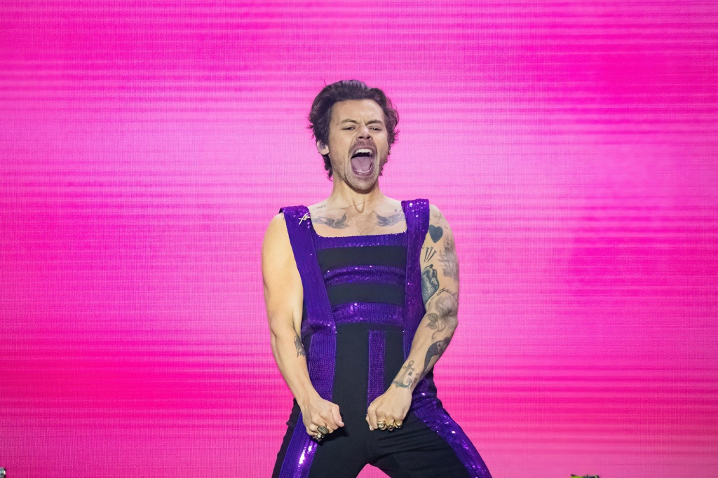 Styles is performing a whopping 15 shows at Madison Square Garden. 